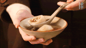 新的一年，我們還是要吃好喝好哦，祝大家元宵快樂！